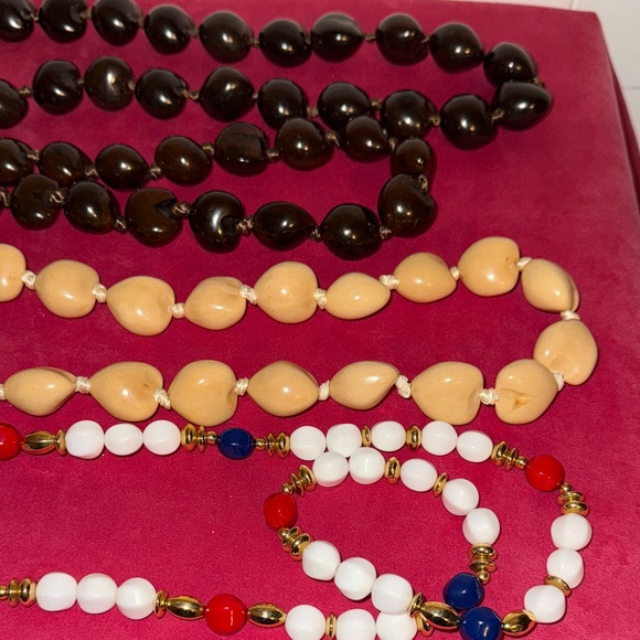 NIBI Wooden Bead Necklace Set - Picture 8 of 9